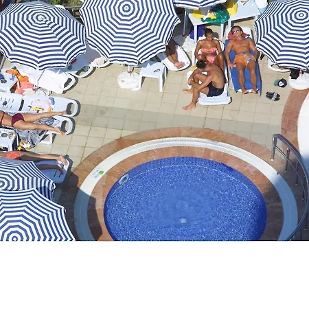 Hotel Ares 4*
